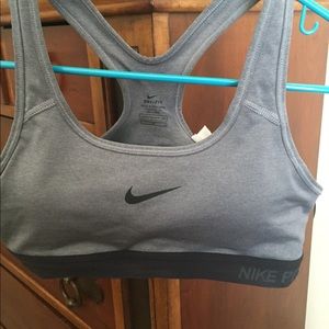 Sports bra